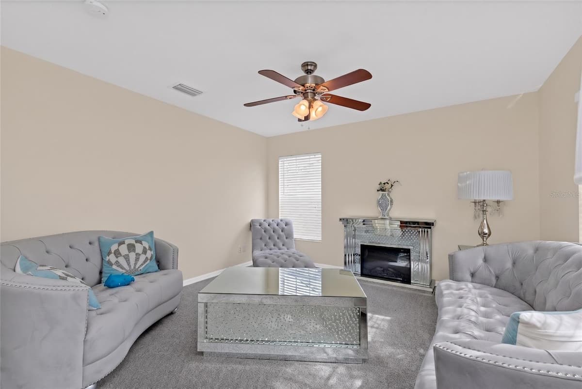 4978 HURLEY AVENUE — photo 8 of 45