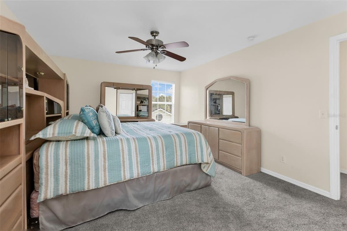 4978 HURLEY AVENUE — photo 18 of 45