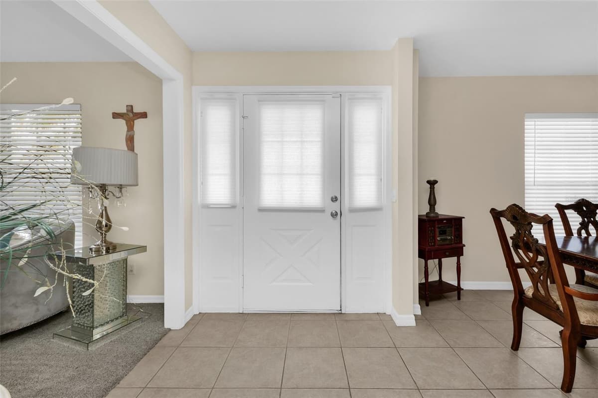 4978 HURLEY AVENUE — photo 9 of 45
