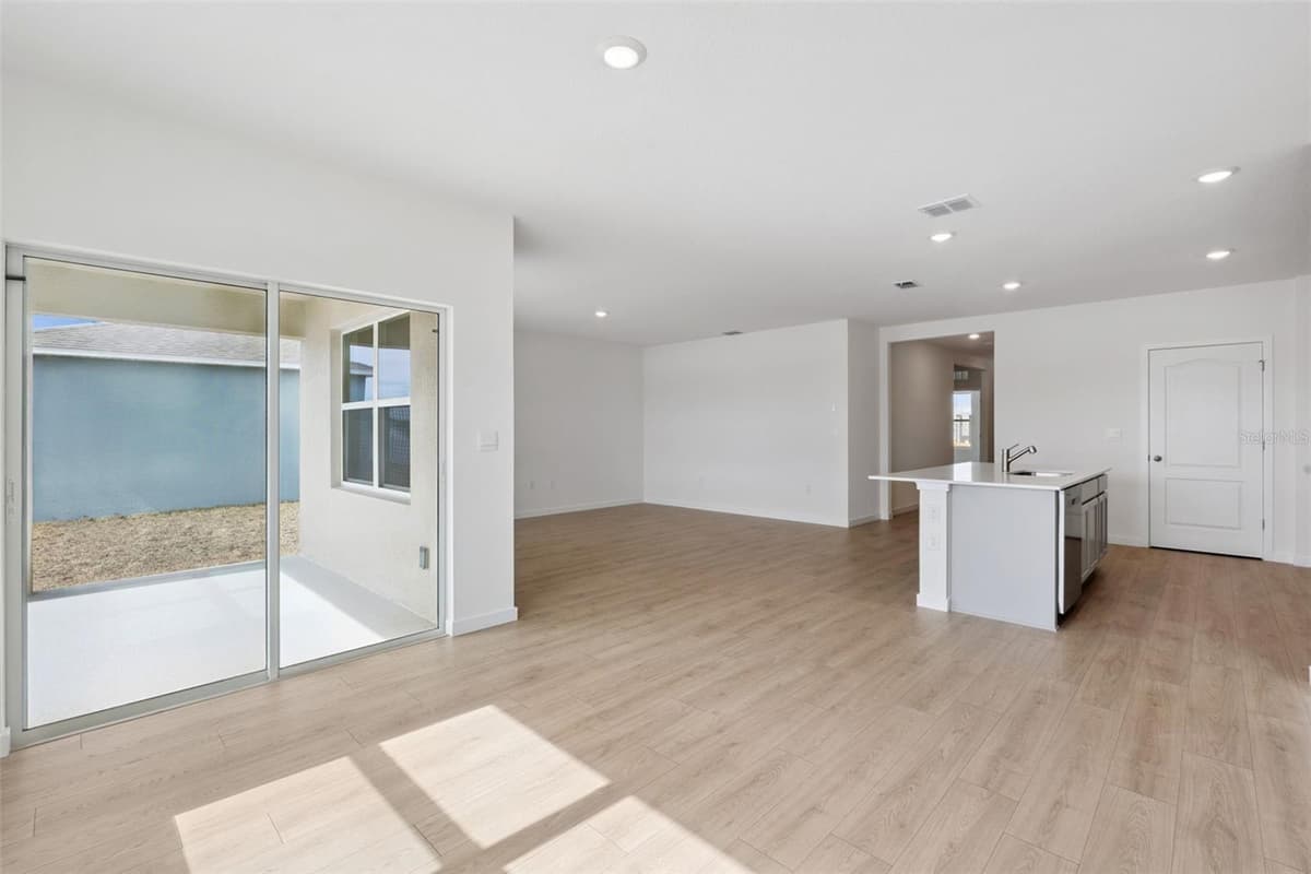 1024 CHAMPION RIDGE DRIVE — photo 3 of 47