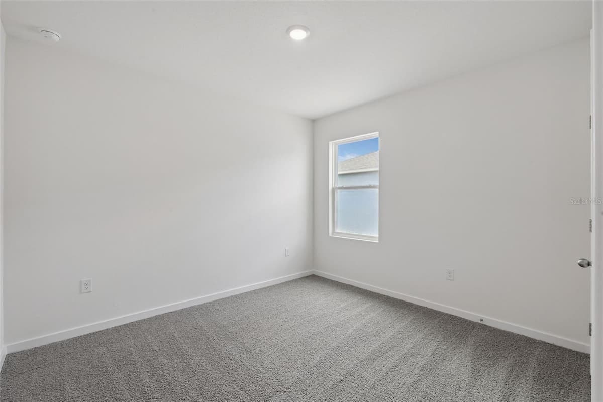 1024 CHAMPION RIDGE DRIVE — photo 18 of 47