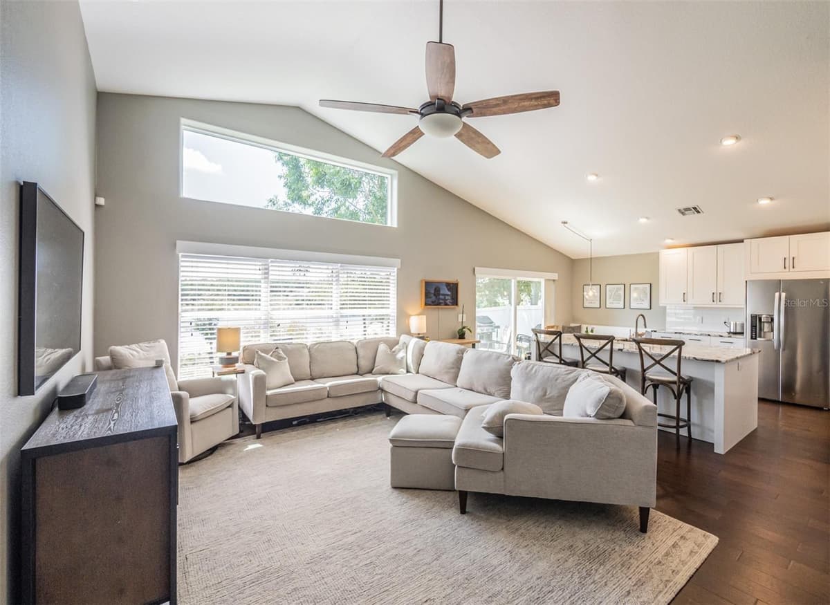 538 WINDSOR ESTATES DRIVE — photo 7 of 36