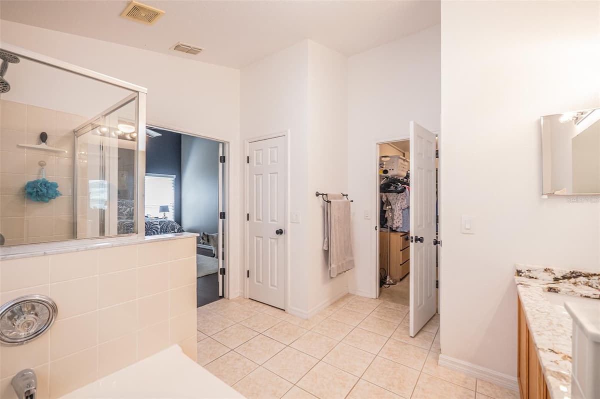 538 WINDSOR ESTATES DRIVE — photo 17 of 36