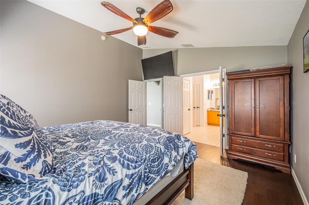 538 WINDSOR ESTATES DRIVE — photo 14 of 36