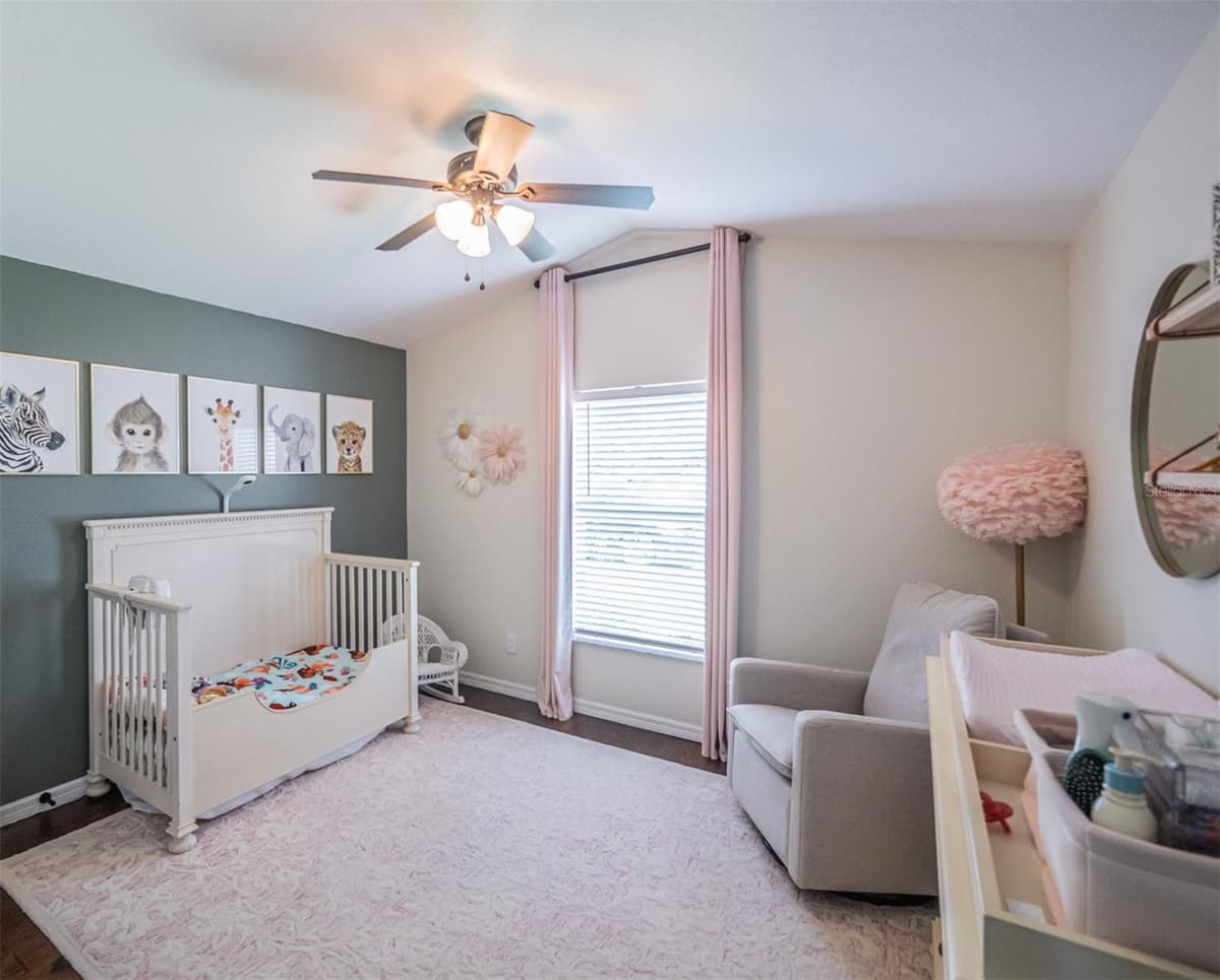 538 WINDSOR ESTATES DRIVE — photo 18 of 36