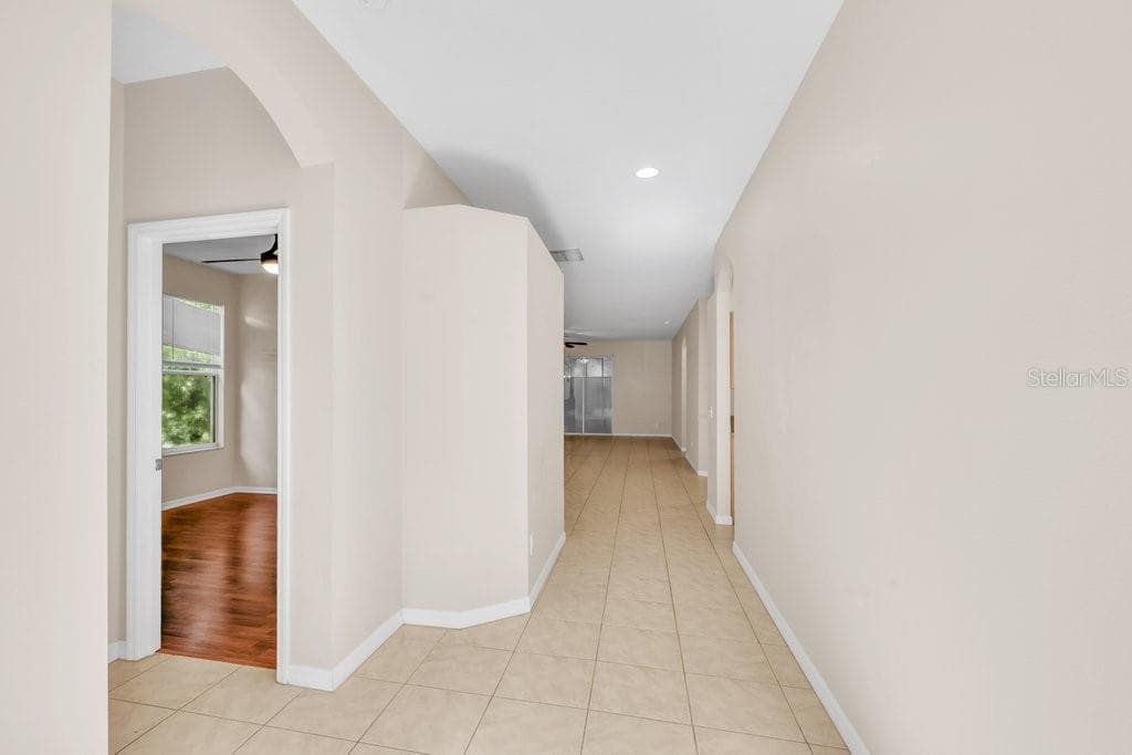 6105 GANNETSIDE PLACE — photo 2 of 32