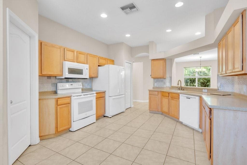 6105 GANNETSIDE PLACE — photo 13 of 32