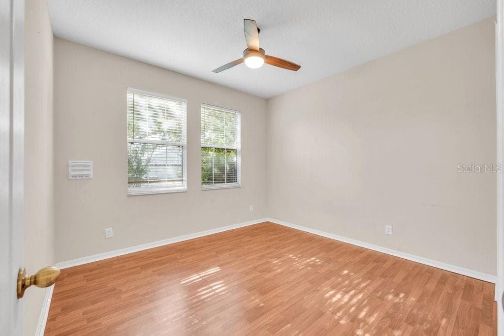 6105 GANNETSIDE PLACE — photo 3 of 32