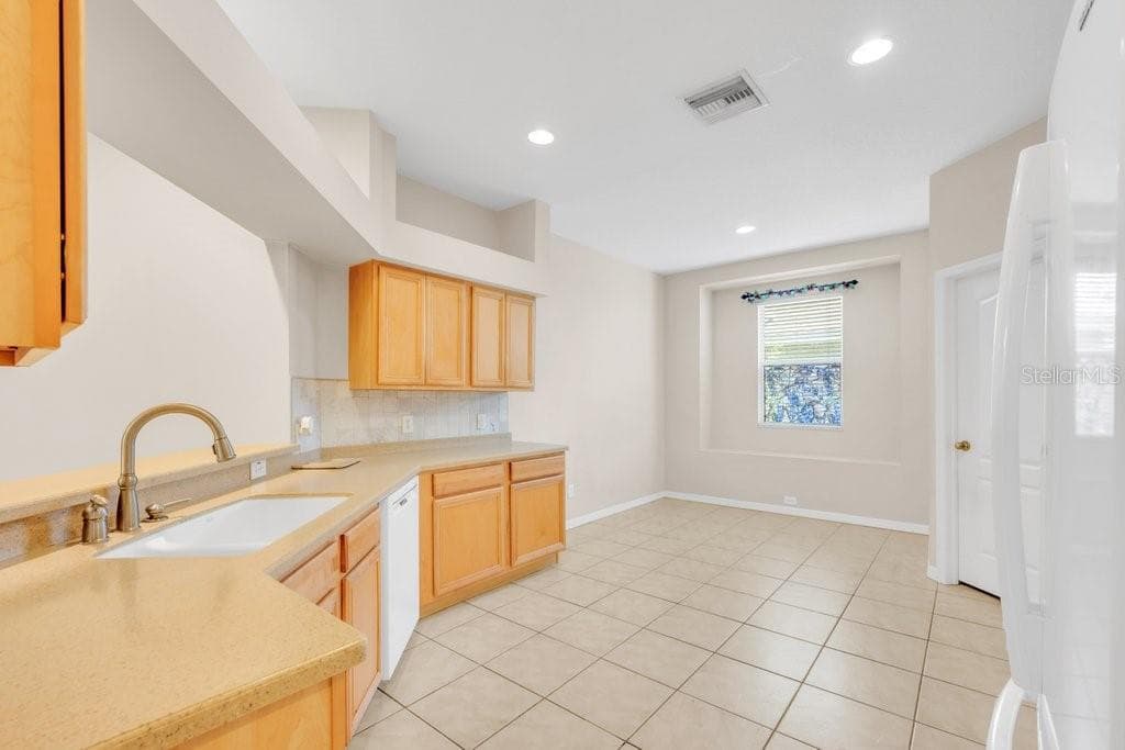 6105 GANNETSIDE PLACE — photo 12 of 32