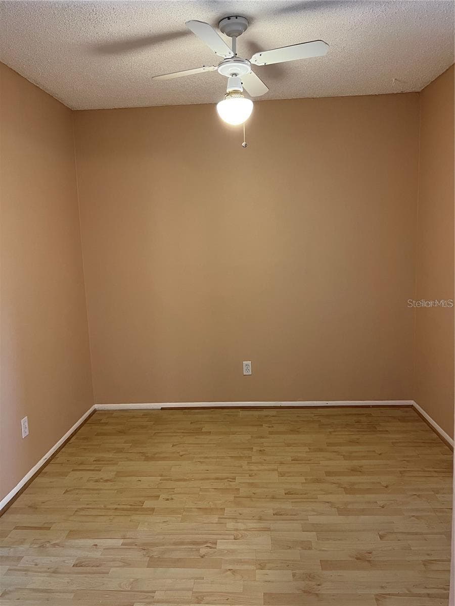 8542 10TH STREET — photo 8 of 17