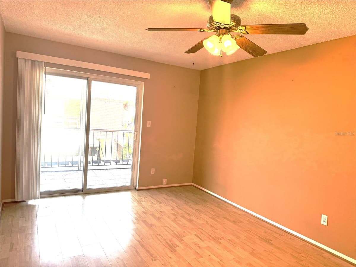 8542 10TH STREET — photo 6 of 17
