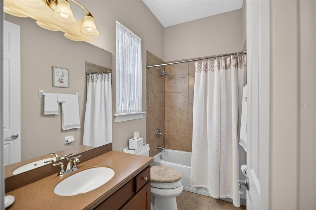 533 CHRISTINA DRIVE — photo 19 of 39