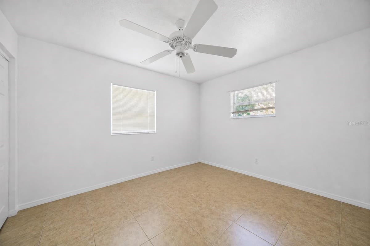 804 WALNUT PLACE — photo 18 of 21