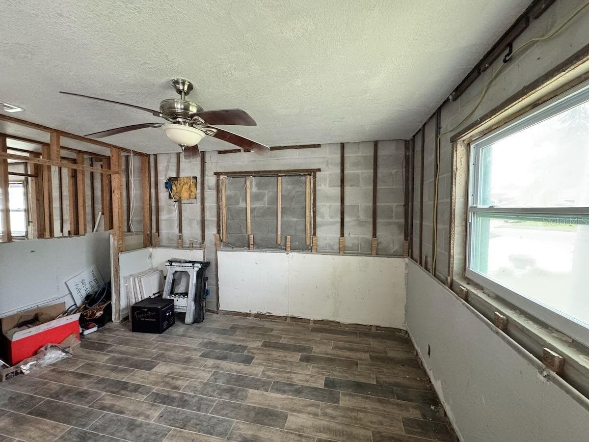 5451 BAYOU GRANDE BOULEVARD — photo 4 of 46
