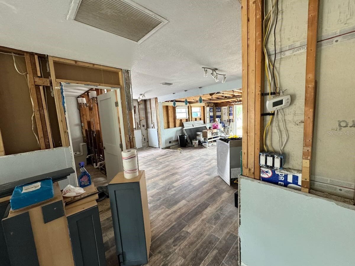 5451 BAYOU GRANDE BOULEVARD — photo 15 of 46