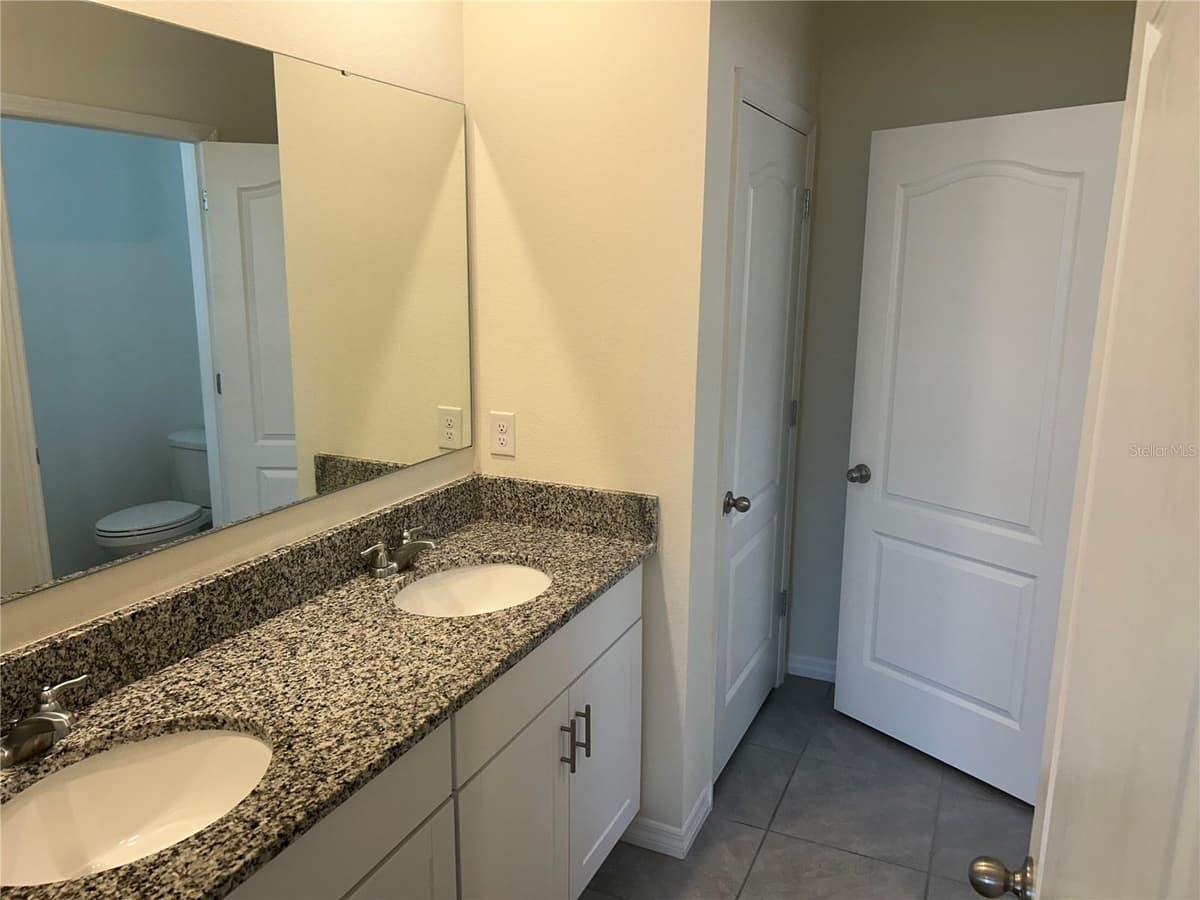 462 LIU LANE — photo 10 of 18