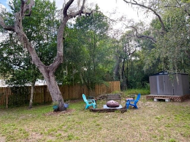 9825 LEGUNA STREET — photo 8 of 40