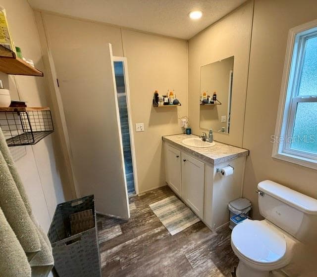 9825 LEGUNA STREET — photo 36 of 40