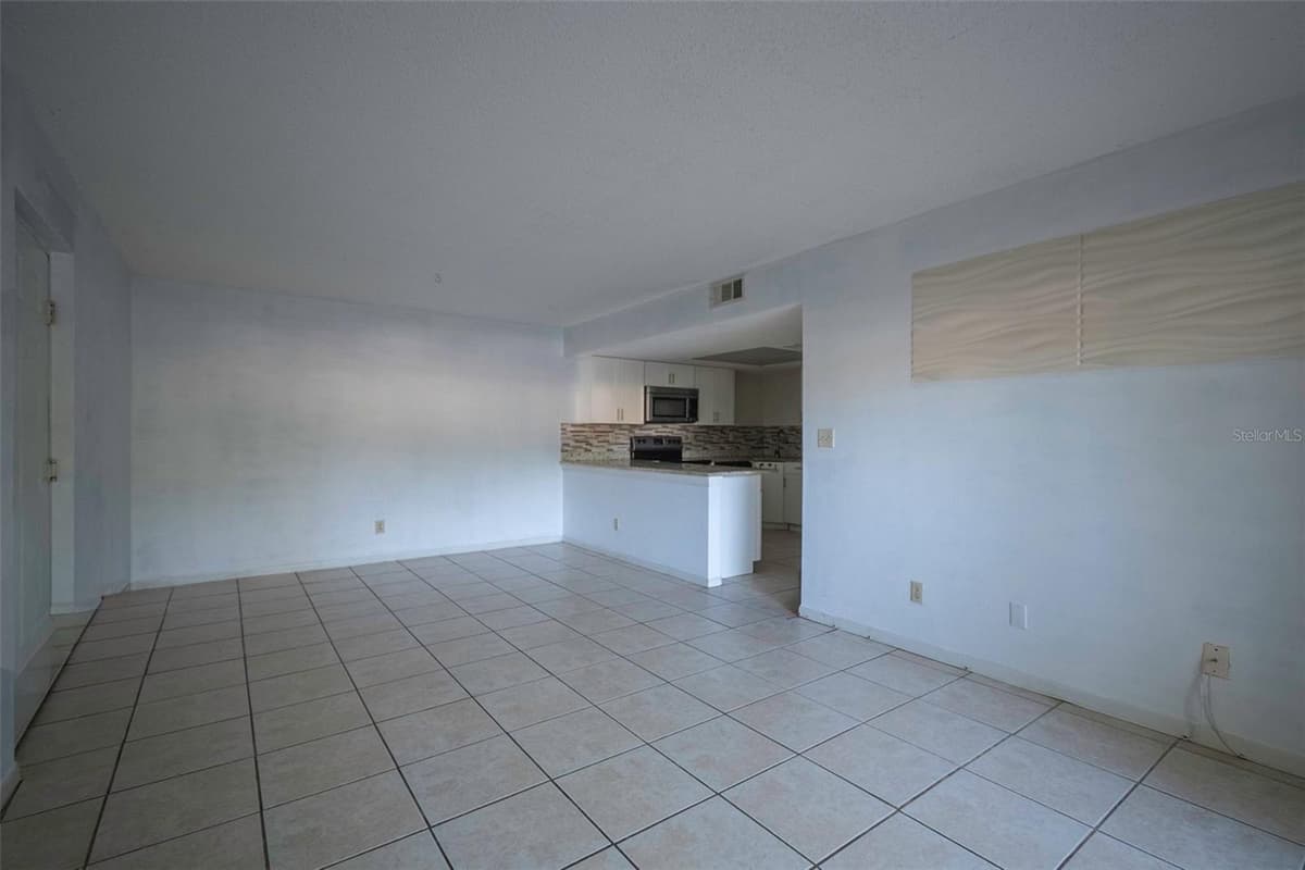 1649 SUNNY BROOK LANE — photo 12 of 24