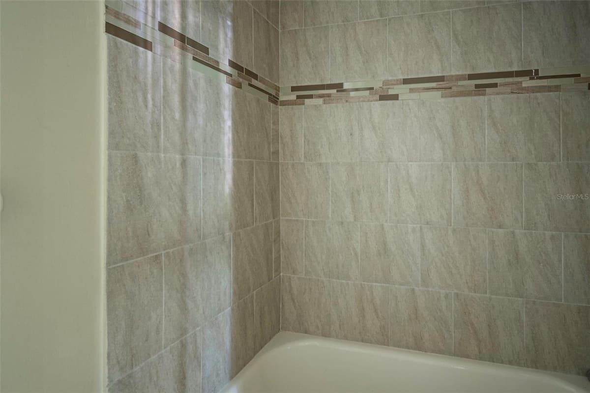 1649 SUNNY BROOK LANE — photo 15 of 24