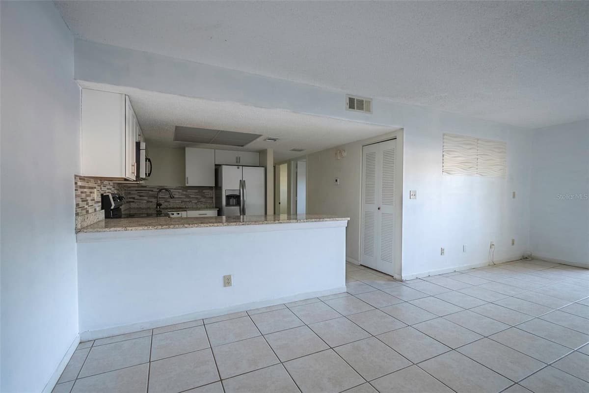1649 SUNNY BROOK LANE — photo 11 of 24