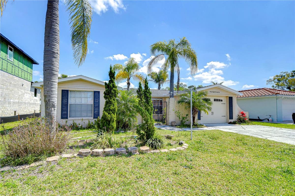 9826 ISLAND HARBOR DRIVE — photo 16 of 73