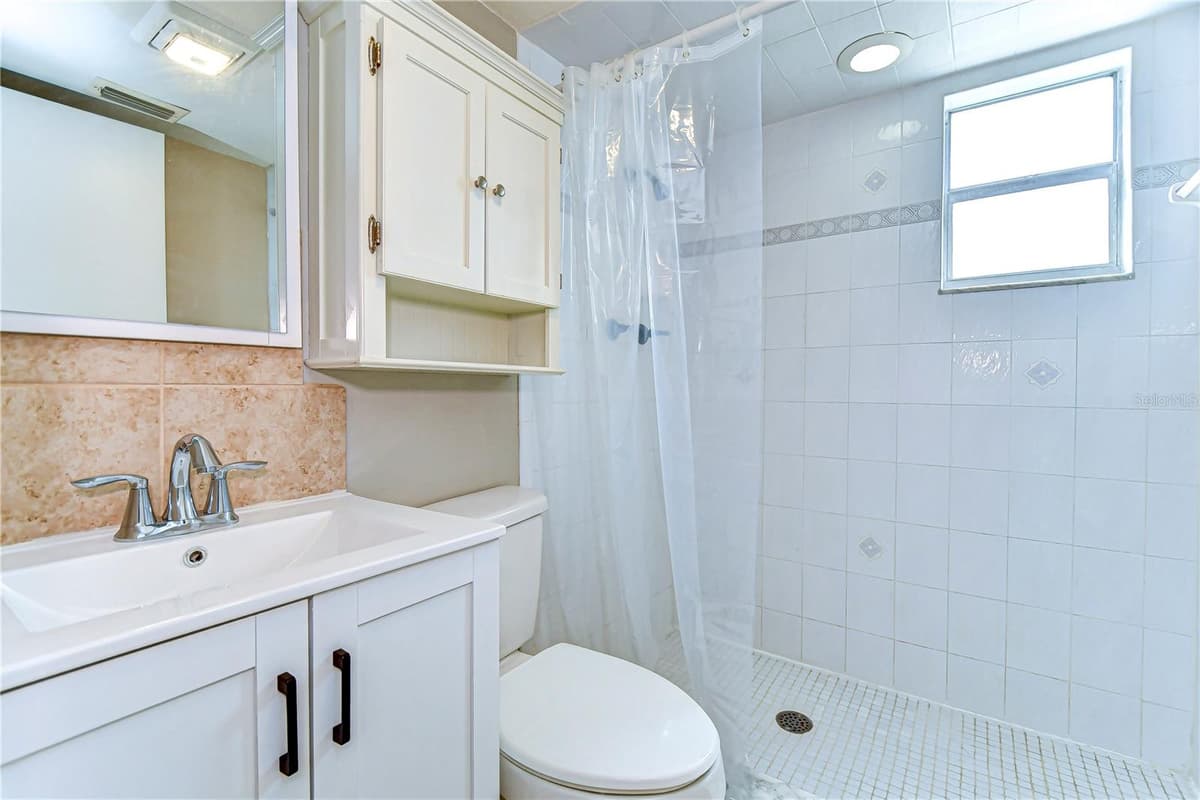 9826 ISLAND HARBOR DRIVE — photo 41 of 73