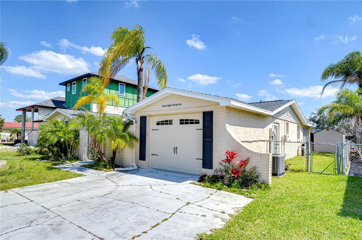 9826 ISLAND HARBOR DRIVE — photo 15 of 73