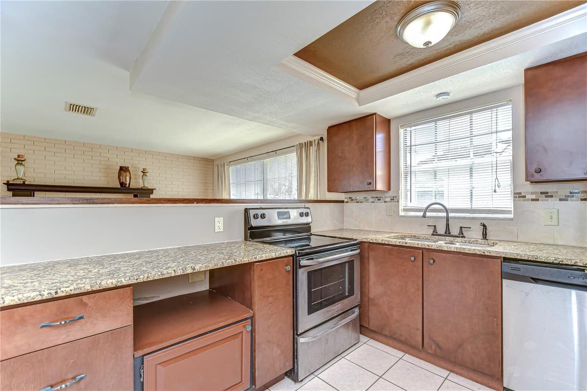 9826 ISLAND HARBOR DRIVE — photo 36 of 73