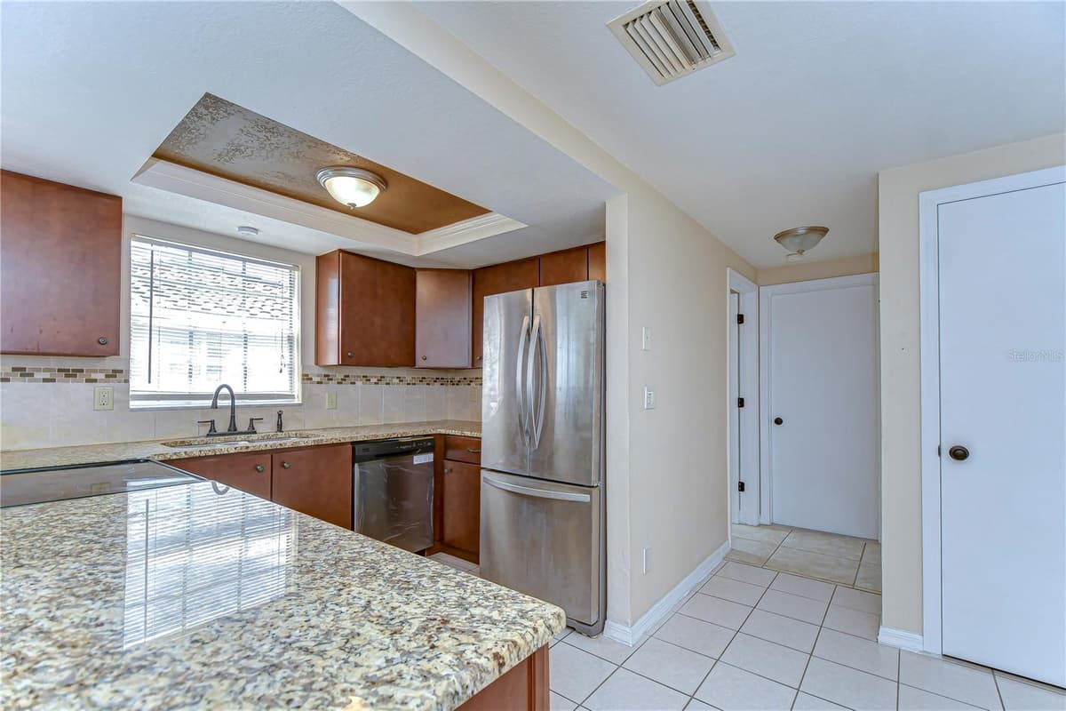 9826 ISLAND HARBOR DRIVE — photo 38 of 73