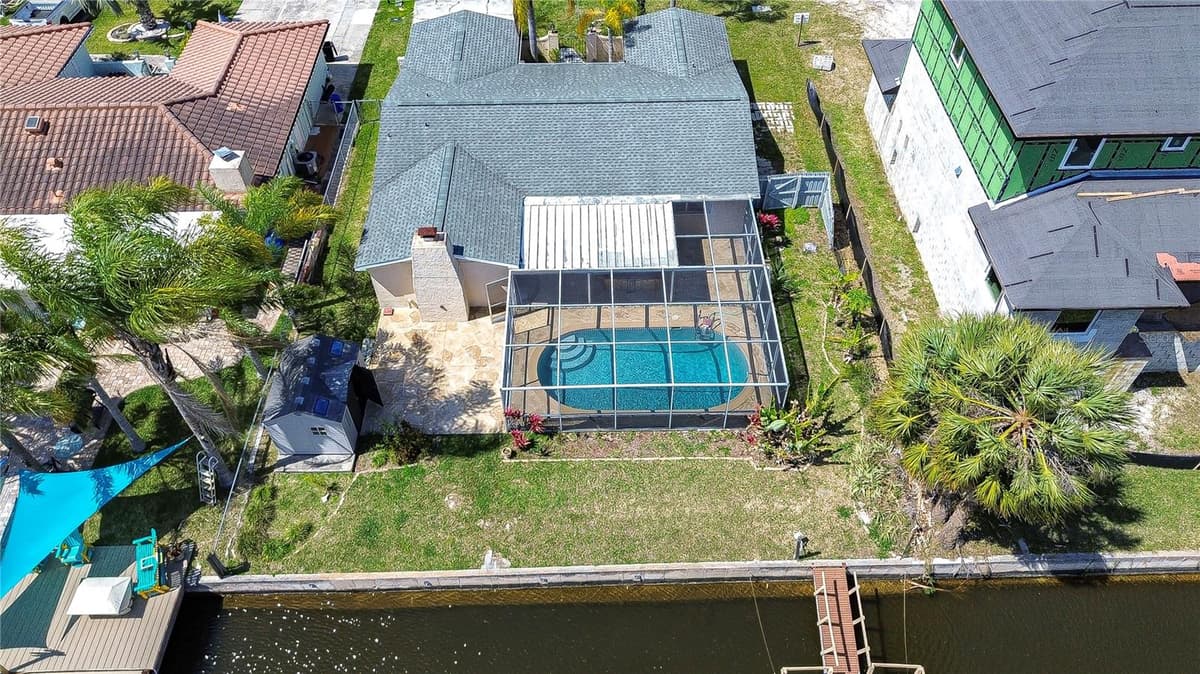 9826 ISLAND HARBOR DRIVE — photo 9 of 73