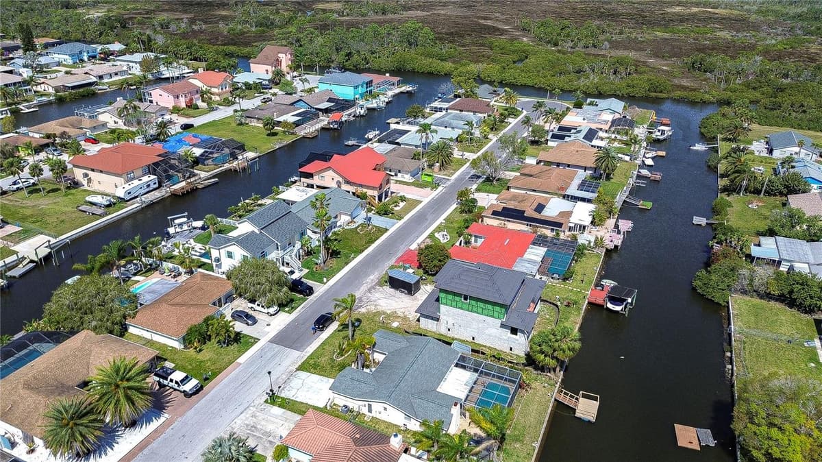 9826 ISLAND HARBOR DRIVE — photo 4 of 73