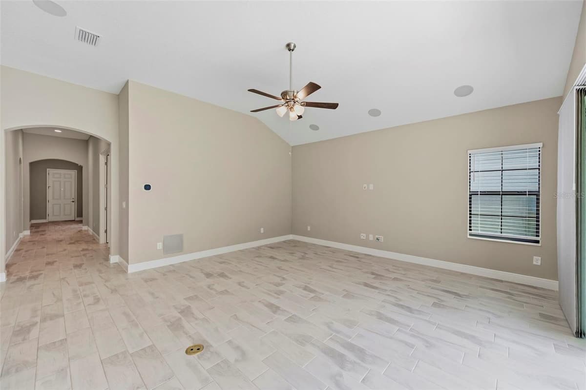 14519 WOODLAND SPUR DRIVE — photo 26 of 54