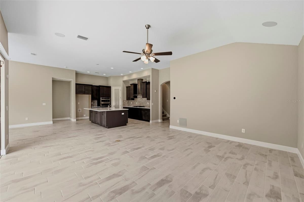 14519 WOODLAND SPUR DRIVE — photo 25 of 54
