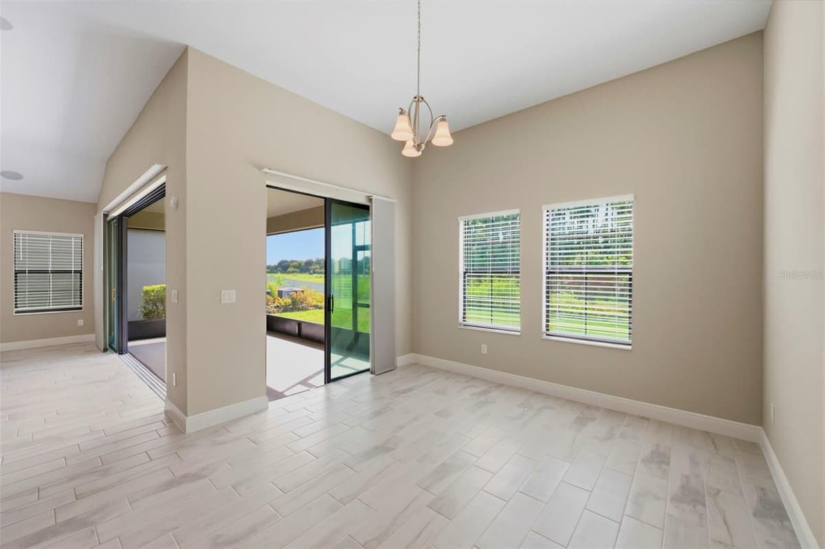 14519 WOODLAND SPUR DRIVE — photo 31 of 54