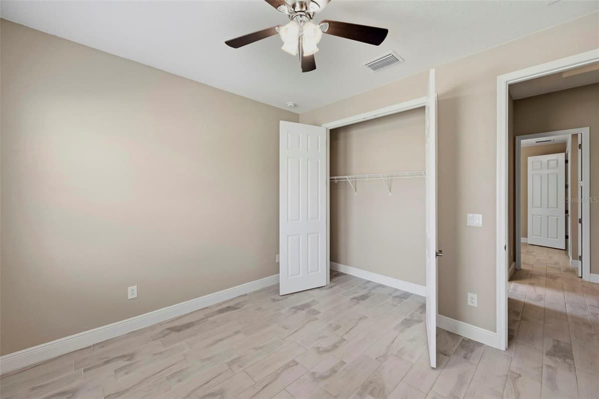 14519 WOODLAND SPUR DRIVE — photo 10 of 54