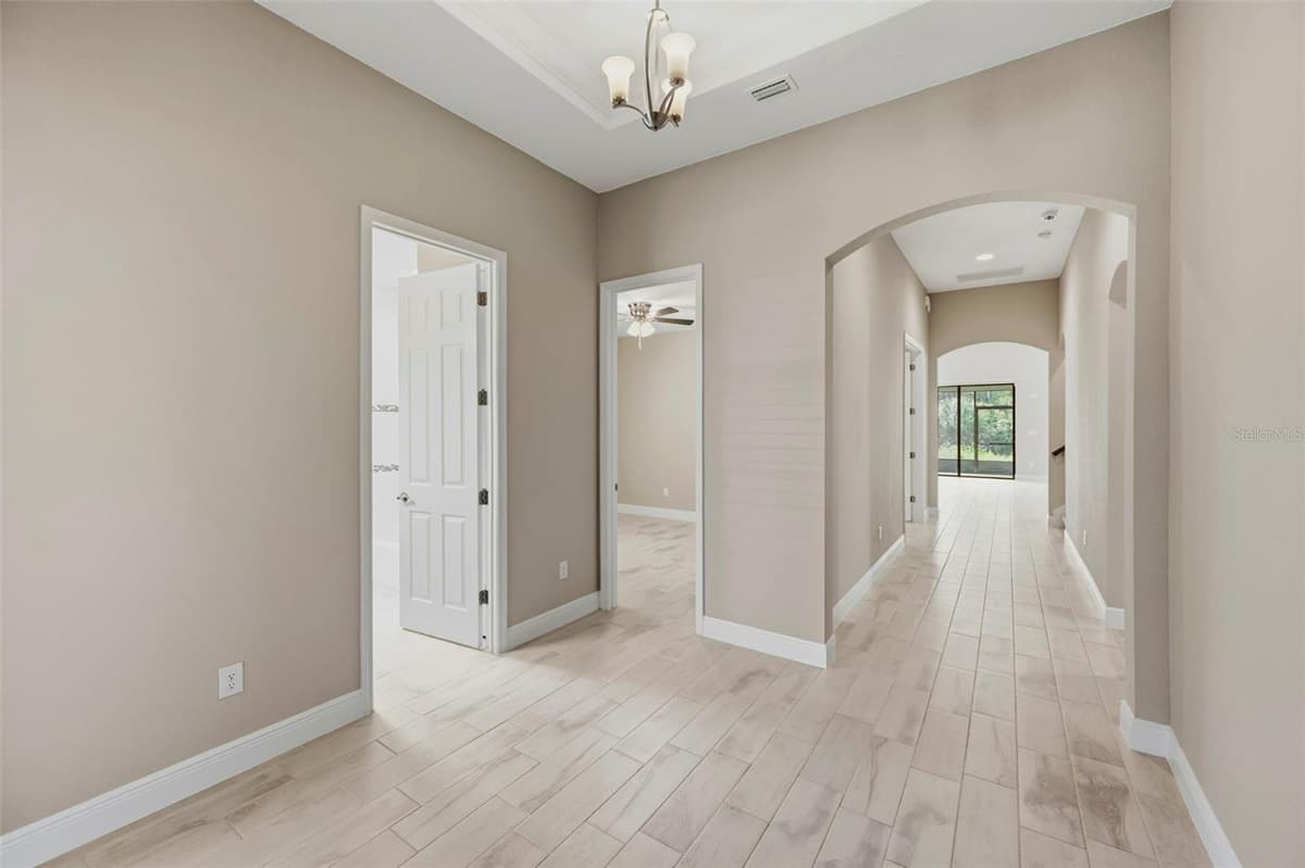 14519 WOODLAND SPUR DRIVE — photo 8 of 54