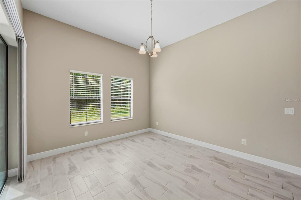 14519 WOODLAND SPUR DRIVE — photo 6 of 54