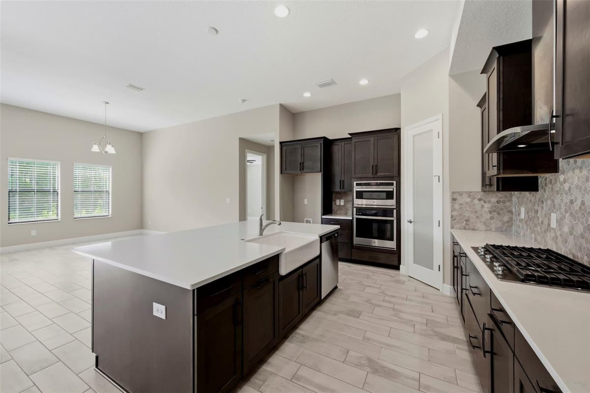 14519 WOODLAND SPUR DRIVE — photo 28 of 54