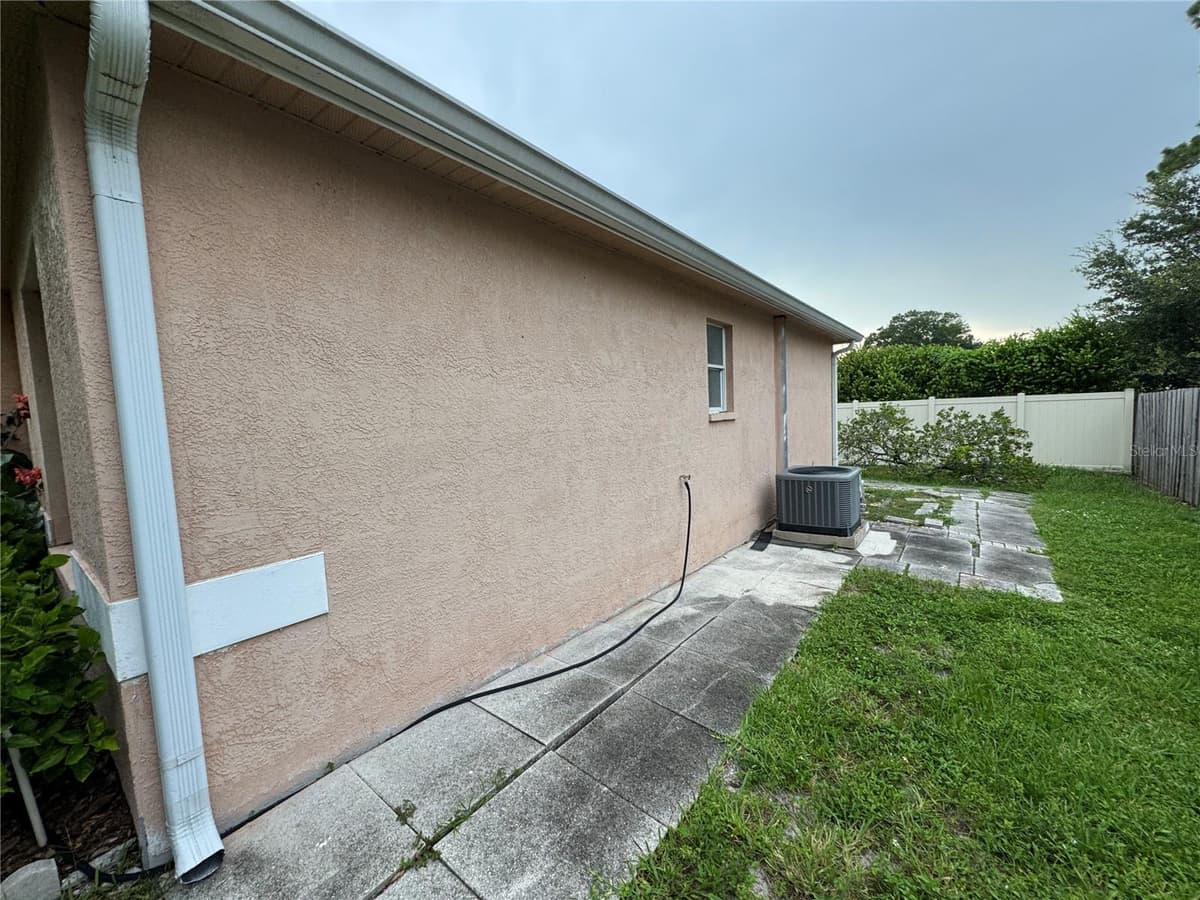 2104 BRADFORD STREET — photo 7 of 25