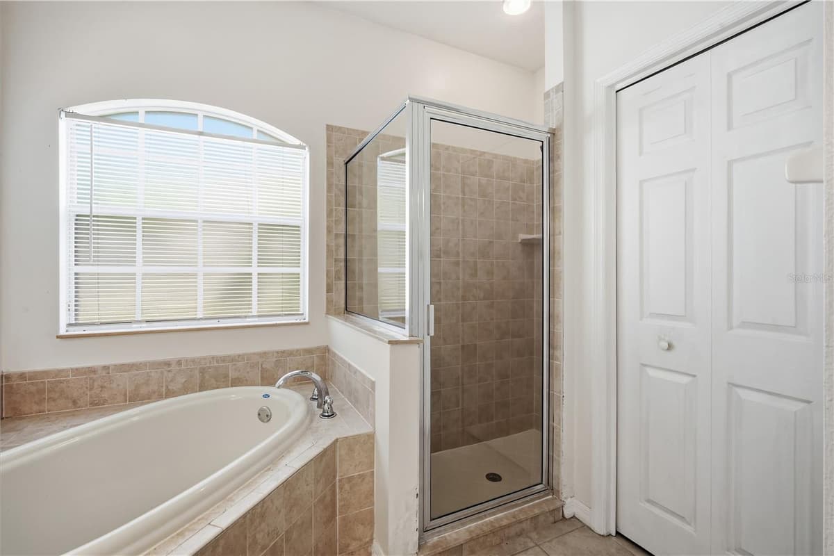 5912 BRAMBLE BUSH COURT — photo 27 of 60