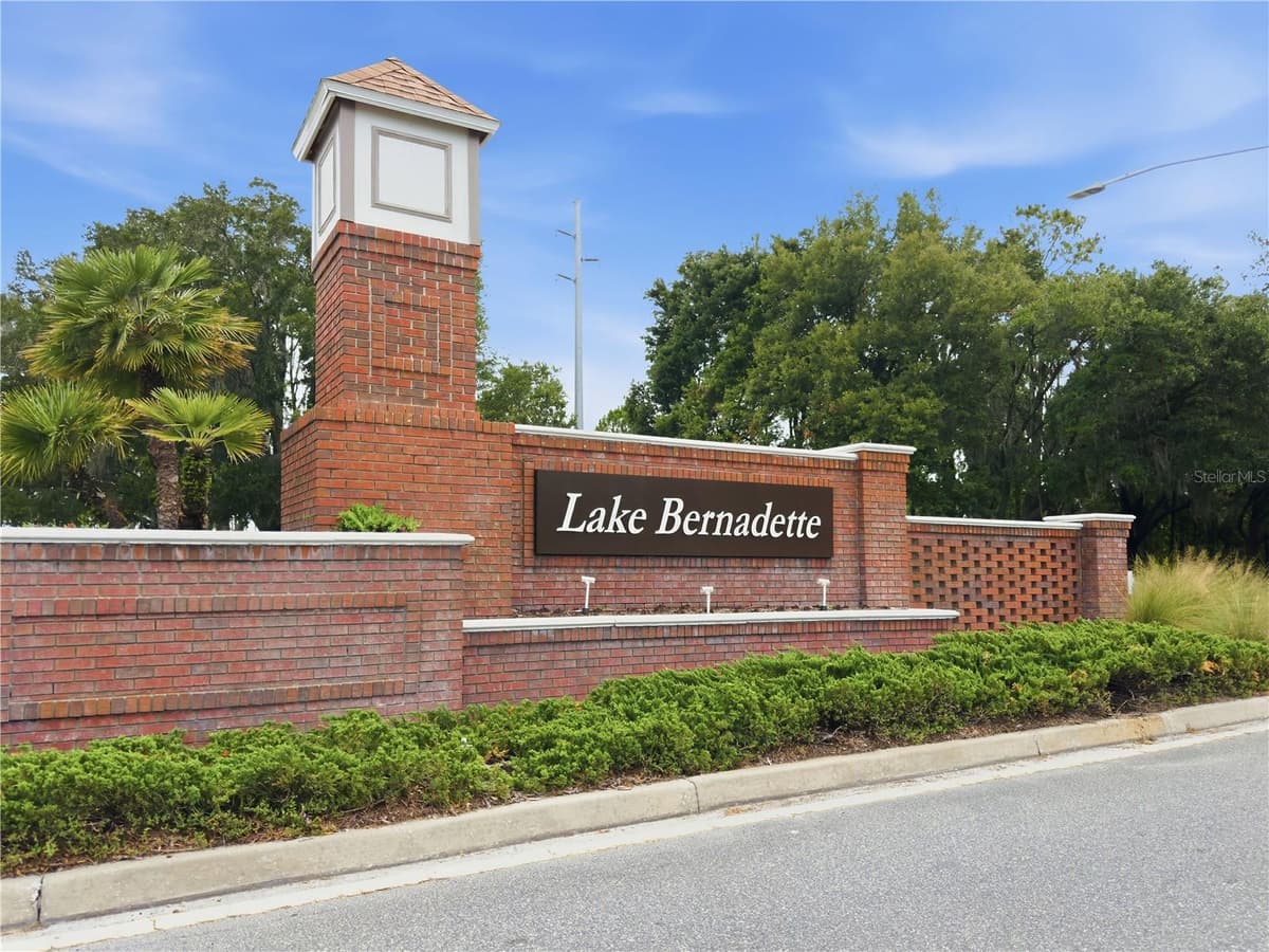5912 BRAMBLE BUSH COURT — photo 52 of 60