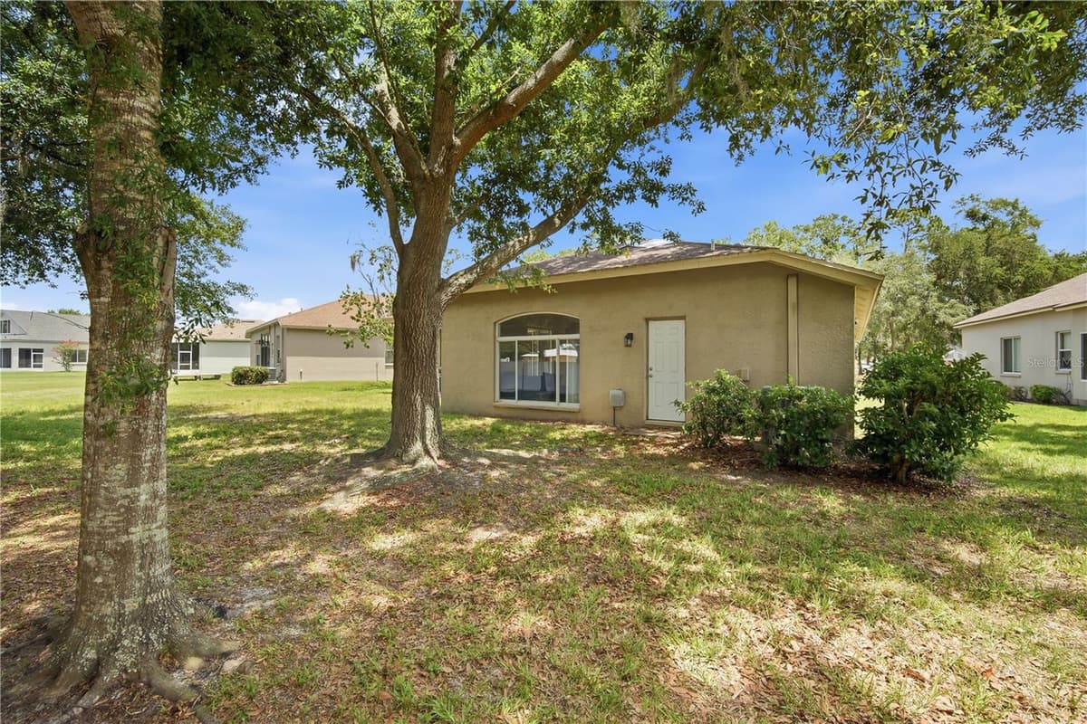 5912 BRAMBLE BUSH COURT — photo 50 of 60