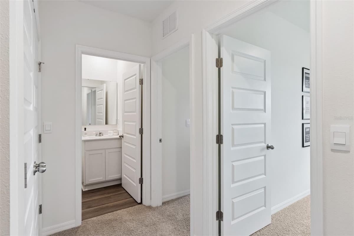 4272 BUTTERSCOTCH CIRCLE — photo 17 of 30