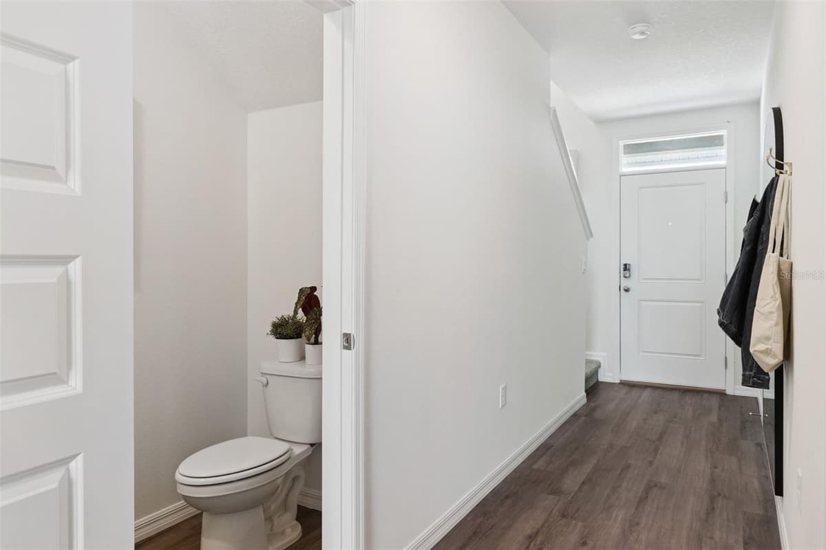 4272 BUTTERSCOTCH CIRCLE — photo 3 of 30