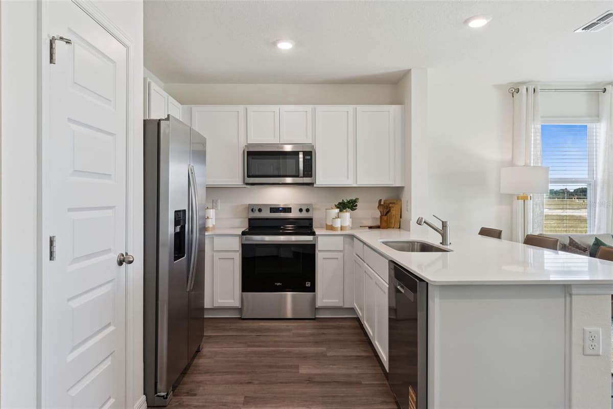 4272 BUTTERSCOTCH CIRCLE — photo 7 of 30