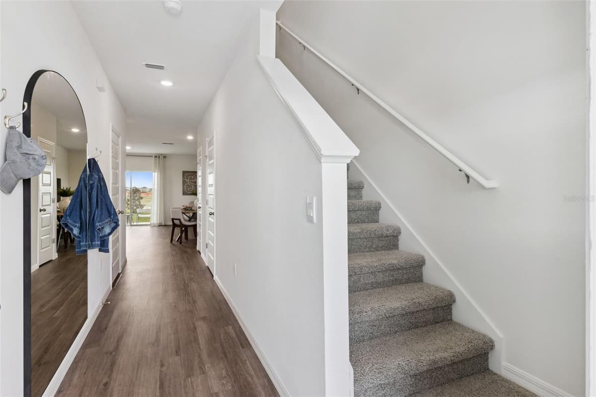 4272 BUTTERSCOTCH CIRCLE — photo 4 of 30