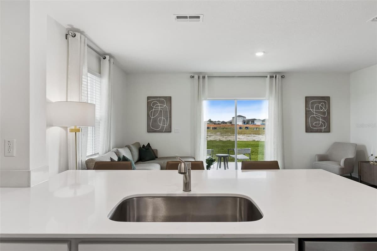 4272 BUTTERSCOTCH CIRCLE — photo 10 of 30