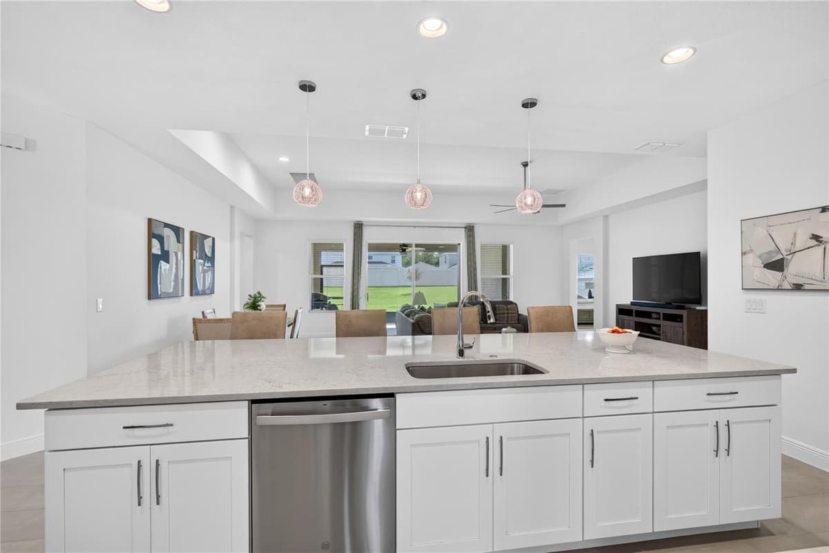 4937 GOLDEN ZENITH WAY — photo 17 of 65