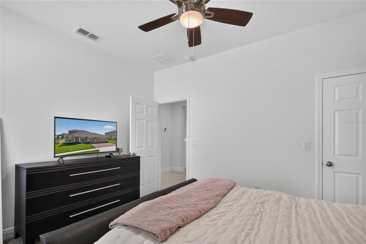 4937 GOLDEN ZENITH WAY — photo 37 of 65